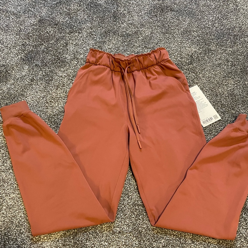 lululemon joggers